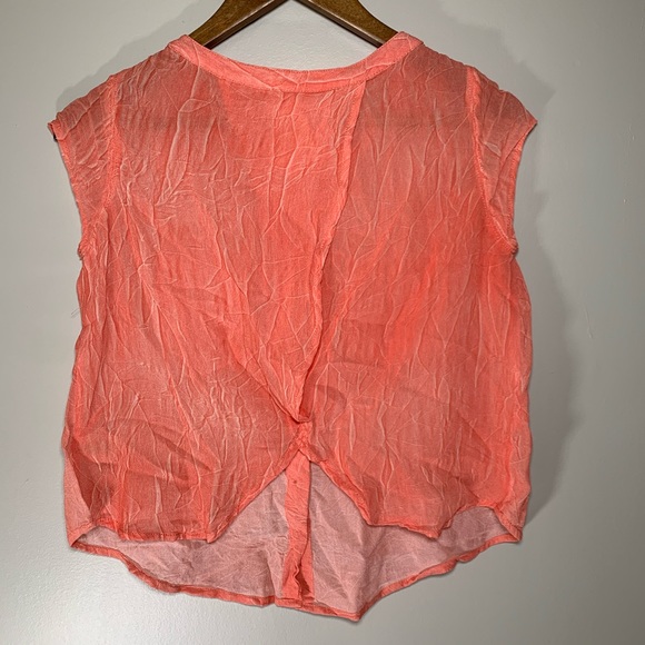 🔥SOLD🔥 We The Free FP Crinkle Button Down Shirt Coral XS - Picture 6 of 11